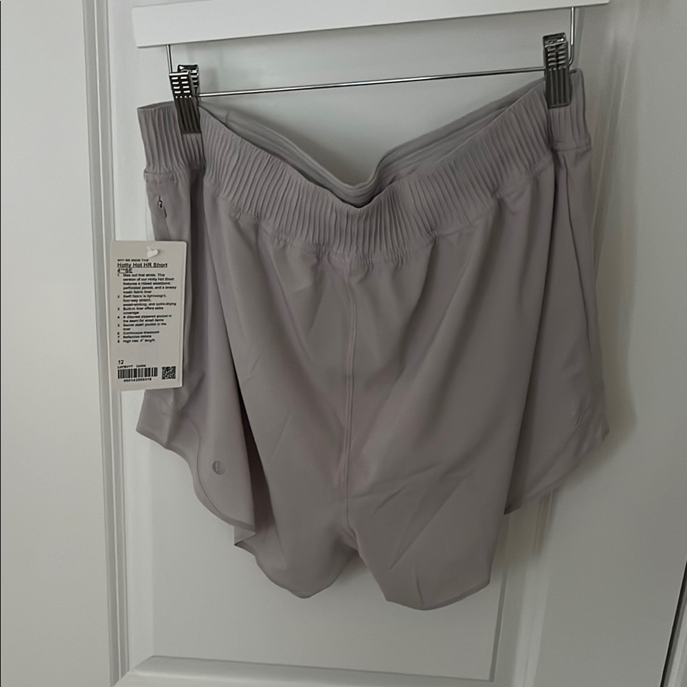 lululemon HR hotty hot short